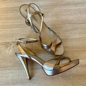 Via Spiga Lulu Gold Foil Kid Leather Ankle Strap Platform Sandal Designer